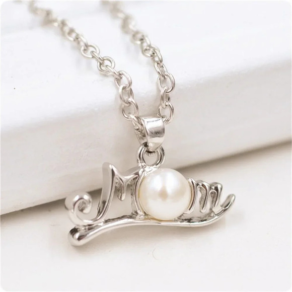 💎 Beautiful Letter Dainty Pearl Charm Pearl Mom Necklace for Women, EVGG… - Picture 2 of 4